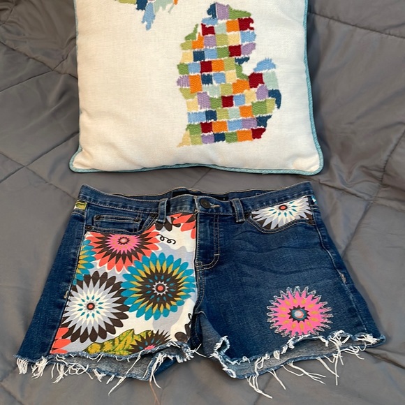 Custom Denim Jean Shorts Hippie 4 Flower Power Mid Rise Woodstock Calvin Klein